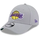 9forty-team-side-patch-los-angeles-lakers-nba-verstellbare-graue-kappe-mit-gebogenem-schirm-von-new-era