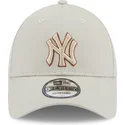 siltovka-zaoblena-bezova-nastavitelny-9forty-team-outline-new-york-yankees-mlb-new-era