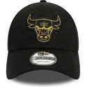 siltovka-zaoblena-cierna-nastavitelny-9forty-metallic-badge-chicago-bulls-nba-new-era