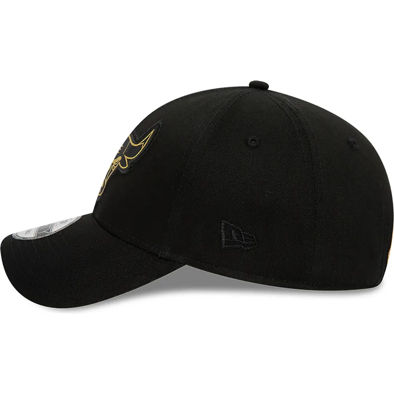 siltovka-zaoblena-cierna-nastavitelny-9forty-metallic-badge-chicago-bulls-nba-new-era siltovka-zaoblena-cierna-nastavitelny-9forty-metallic-badge-chicago-bulls-nba-new-era