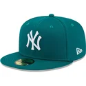 siltovka-rovna-zelena-upravena-59fifty-league-essential-new-york-yankees-mlb-new-era