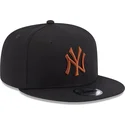 siltovka-rovna-cierna-snapback-9fifty-league-essential-new-york-yankees-mlb-new-era