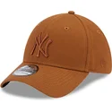 siltovka-zaoblena-hneda-upravena-39thirty-league-essential-new-york-yankees-mlb-new-era