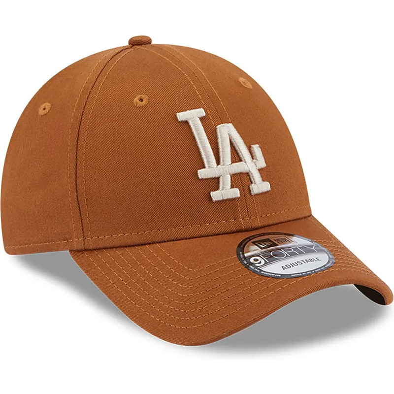 siltovka-zaoblena-hneda-nastavitelny-9forty-league-essential-los-angeles-dodgers-mlb-new-era siltovka-zaoblena-hneda-nastavitelny-9forty-league-essential-los-angeles-dodgers-mlb-new-era