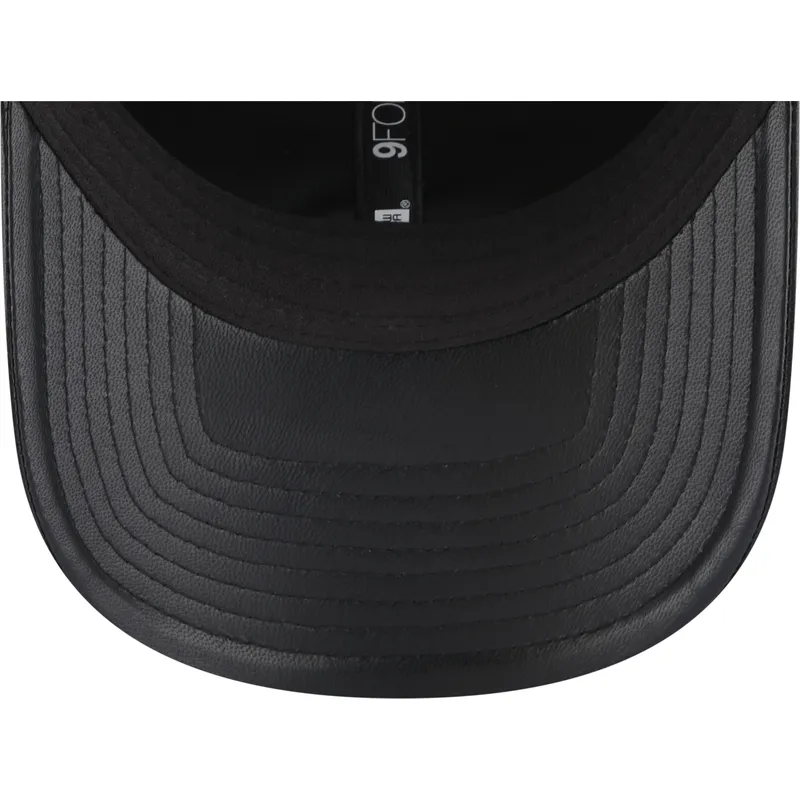 siltovka-zaoblena-cierna-nastavitelny-9forty-leather-new-york-yankees-mlb-new-era