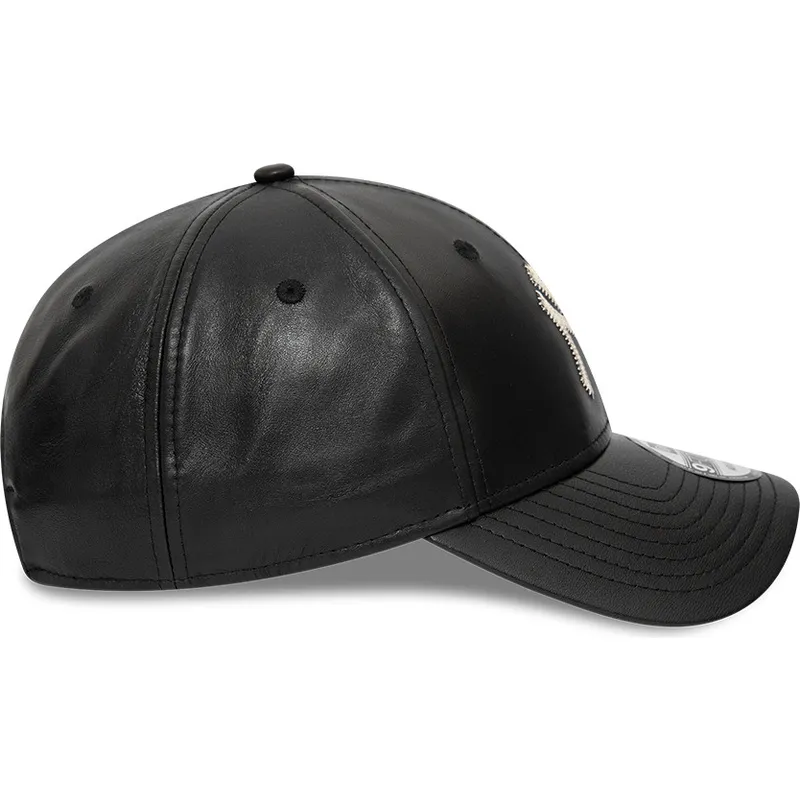 siltovka-zaoblena-cierna-nastavitelny-9forty-leather-new-york-yankees-mlb-new-era
