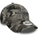 siltovka-zaoblena-kamuflaz-nastavitelny-9forty-all-over-print-painted-new-york-yankees-mlb-new-era