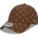 siltovka-zaoblena-hneda-nastavitelny-9forty-monogram-new-york-yankees-mlb-new-era
