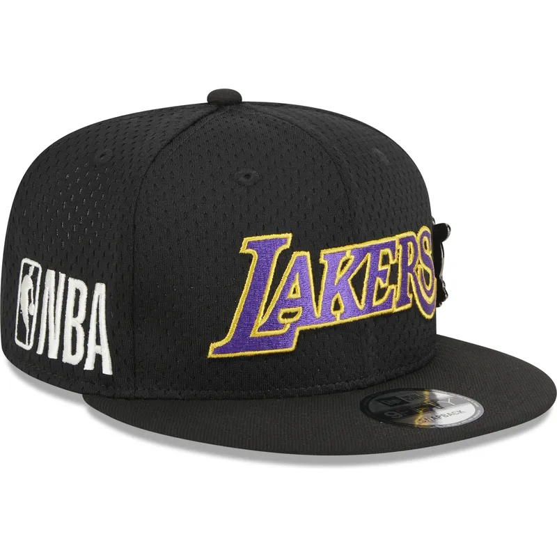 siltovka-rovna-cierna-snapback-9fifty-post-up-pin-los-angeles-lakers-nba-new-era
