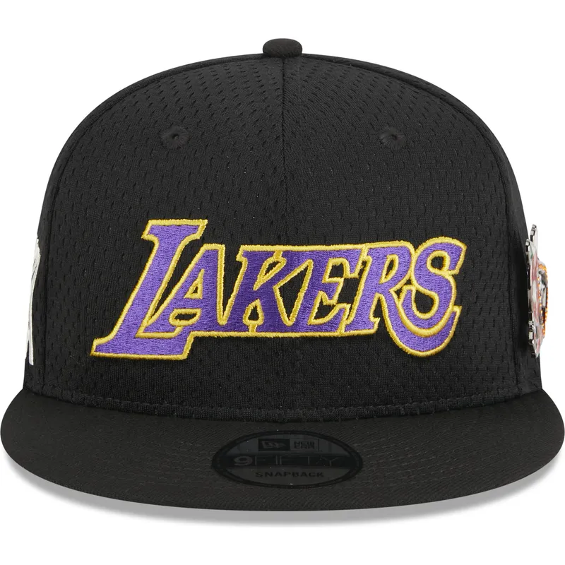 cap-rovna-black-snapback-9fifty-post-up-pin-los-angeles-lakers-nba-new-era