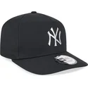 siltovka-zaoblena-cierna-snapback-a-frame-foil-pack-new-york-yankees-mlb-new-era