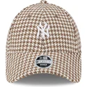 new-era-9forty-new-york-yankees-mlb-damen-kappe-mit-gebogenem-schirm-braun-weiss-verstellbar-hahnentrittmuster