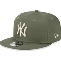 siltovka-rovna-zelena-snapback-9fifty-league-essential-new-york-yankees-mlb-new-era