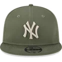 siltovka-rovna-zelena-snapback-9fifty-league-essential-new-york-yankees-mlb-new-era