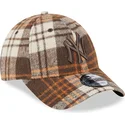siltovka-zaoblena-hneda-nastavitelny-9forty-check-new-york-yankees-mlb-new-era