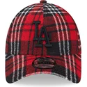 verstellbare-rote-9forty-check-kappe-mit-gebogenem-schirm-und-schwarzem-los-angeles-dodgers-mlb-logo-von-new-era