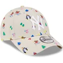 beige-verstellbare-9forty-kinderkappe-mit-gebogenem-schirm-festive-new-york-yankees-mlb-von-new-era