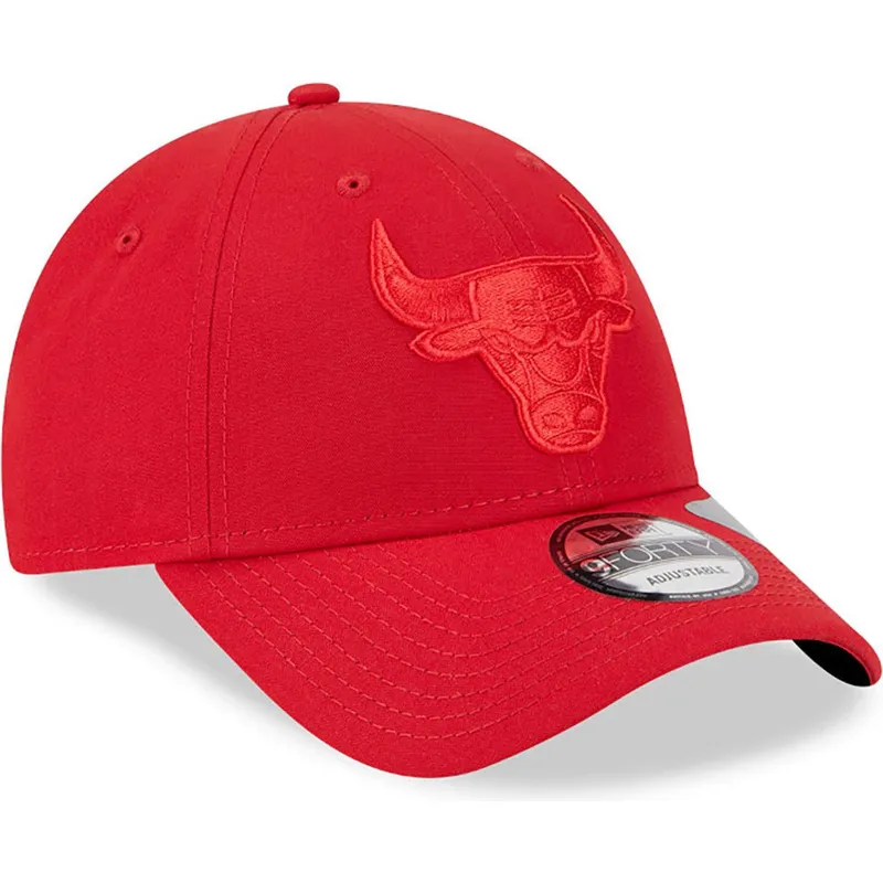 siltovka-zaoblena-cervena-nastavitelny-9forty-repreve-outline-chicago-bulls-nba-new-era