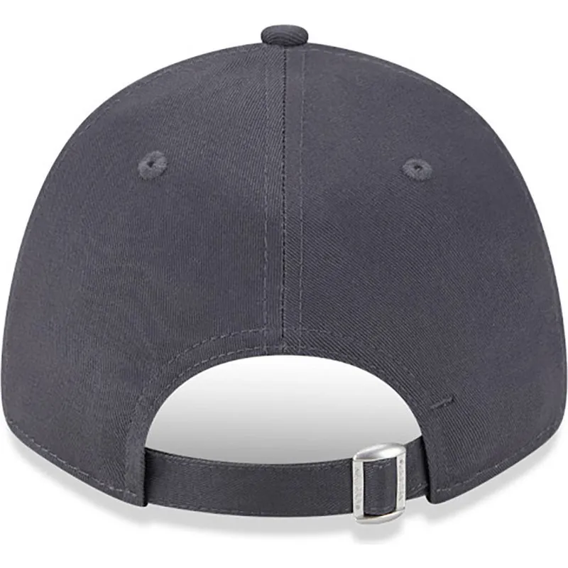 siltovka-zaoblena-siva-nastavitelny-9forty-metallic-new-york-yankees-mlb-new-era siltovka-zaoblena-siva-nastavitelny-9forty-metallic-new-york-yankees-mlb-new-era