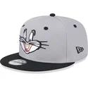 grau-schwarze-snapback-kappe-9fifty-von-bugs-bunny-looney-tunes-von-new-era