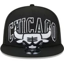 new-era-flat-brim-9fifty-tip-off-2023-chicago-bulls-nba-black-snapback-cap