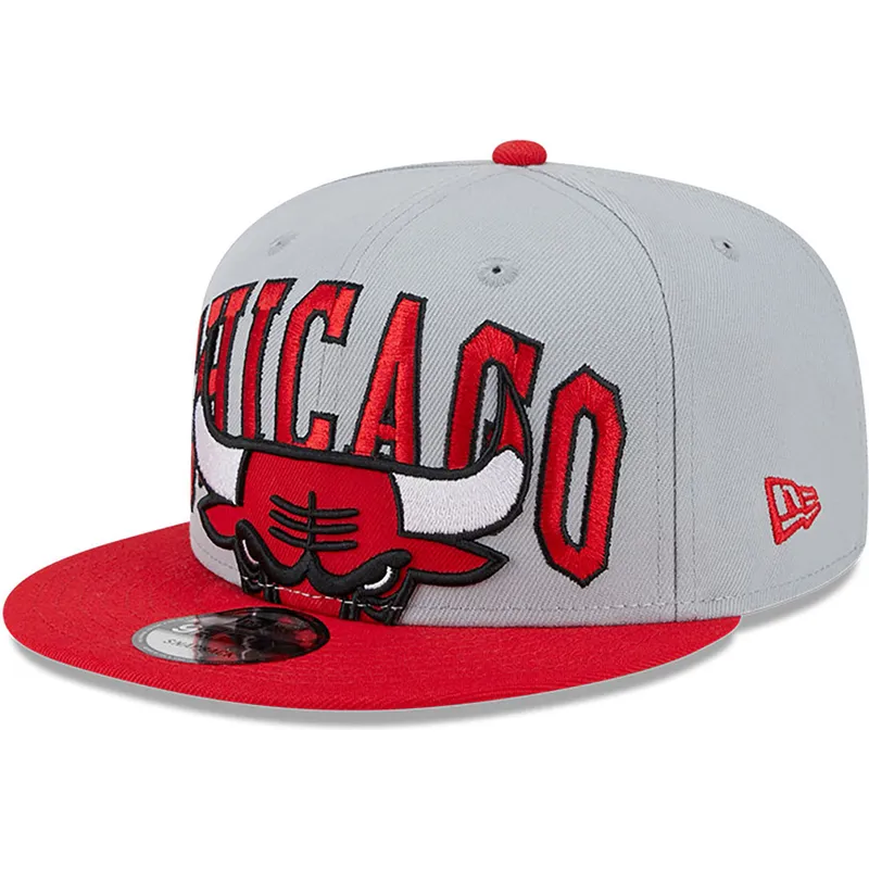 siltovka-rovna-siva-snapback-9fifty-tip-off-2023-chicago-bulls-nba-new-era