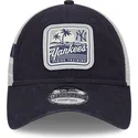 siltovka-zaoblena-tmavomodra-snapback-9twenty-stripe-new-york-yankees-mlb-new-era