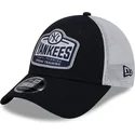 new-era-new-york-yankees-mlb-9forty-stretch-snap-tab-trucker-cap-in-marineblau-und-weiss