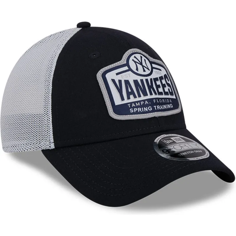 siltovka-zaoblena-tmavomodra-snapback-9forty-stretch-snap-tab-new-york-yankees-mlb-new-era
