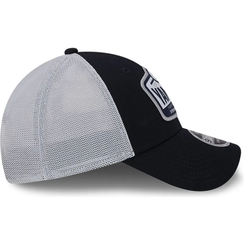 siltovka-zaoblena-tmavomodra-snapback-9forty-stretch-snap-tab-new-york-yankees-mlb-new-era