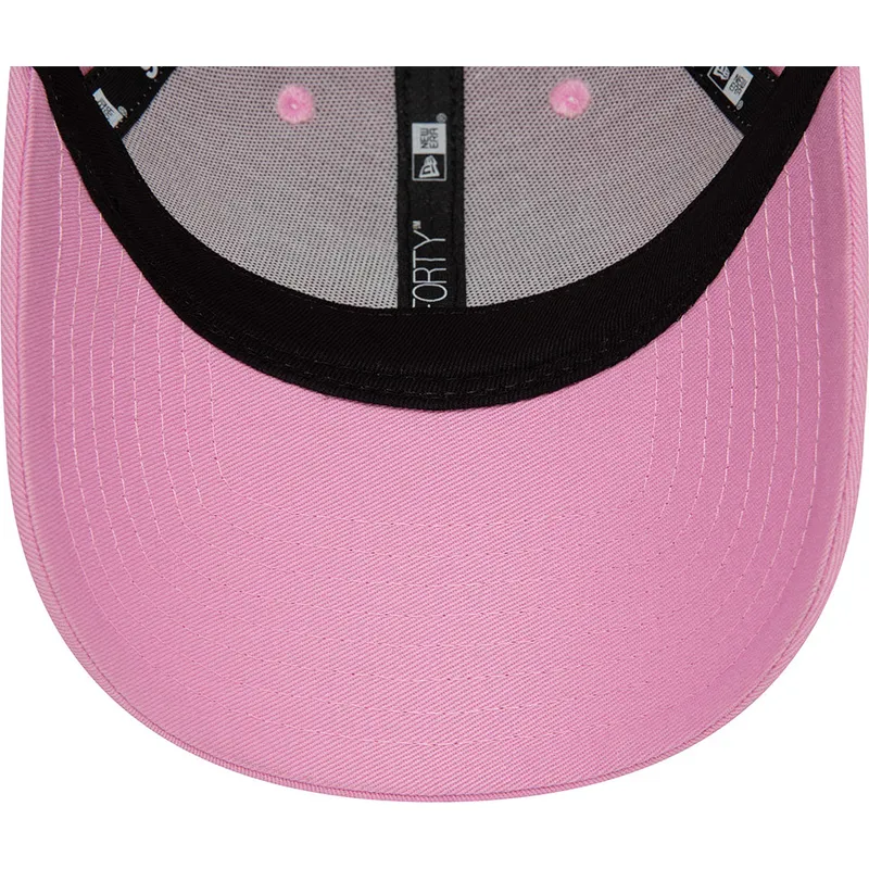 verstellbare-rosa-9forty-seasonal-kappe-von-mclaren-racing-formula-1-von-new-era