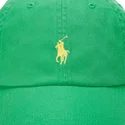 verstellbare-grune-kappe-mit-gebogenem-schirm-und-gelbem-logo-cotton-chino-classic-sport-von-polo-ralph-lauren
