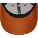 9forty-essential-verstellbare-braune-curved-cap-von-new-era