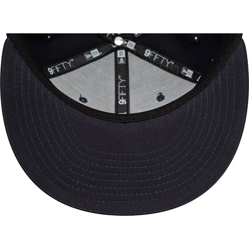 new-era-new-york-yankees-mlb-9fifty-outline-snapback-kappe-in-marineblau-mit-rotem-logo