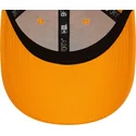 9forty-league-essential-new-york-yankees-mlb-verstellbare-orangefarbene-kappe-mit-schwarzem-logo-von-new-era