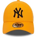 siltovka-zaoblena-oranzova-nastavitelny-9forty-league-essential-new-york-yankees-mlb-new-era