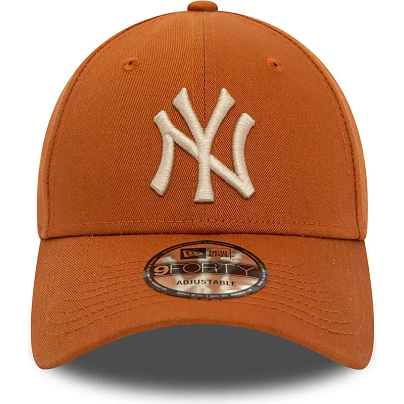 siltovka-zaoblena-hneda-nastavitelny-9forty-league-essential-new-york-yankees-mlb-new-era