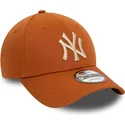 siltovka-zaoblena-hneda-nastavitelny-9forty-league-essential-new-york-yankees-mlb-new-era