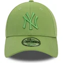 siltovka-zaoblena-zelena-nastavitelny-9forty-league-essential-new-york-yankees-mlb-new-era