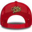 weisse-und-rote-a-frame-trucker-kappe-mit-daffy-duck-und-porky-pig-looney-tunes-von-new-era