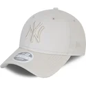 cap-zaoblena-gray-adjustable-strap-9forty-tonal-new-york-yankees-mlb-new-era