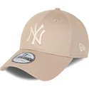 cap-zaoblena-beige-adjustable-strap-9forty-league-essential-new-york-yankees-mlb-new-era