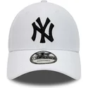 weisse-verstellbare-gebogene-kappe-9forty-diamond-era-essential-der-new-york-yankees-mlb-von-new-era