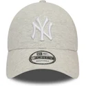 siltovka-zaoblena-bezova-nastavitelny-9forty-jersey-essential-new-york-yankees-mlb-new-era