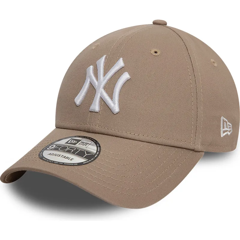 cap-zaoblena-brown-adjustable-strap-claro-9forty-league-essential-new-york-yankees-mlb-new-era cap-zaoblena-brown-adjustable-strap-claro-9forty-league-essential-new-york-yankees-mlb-new-era
