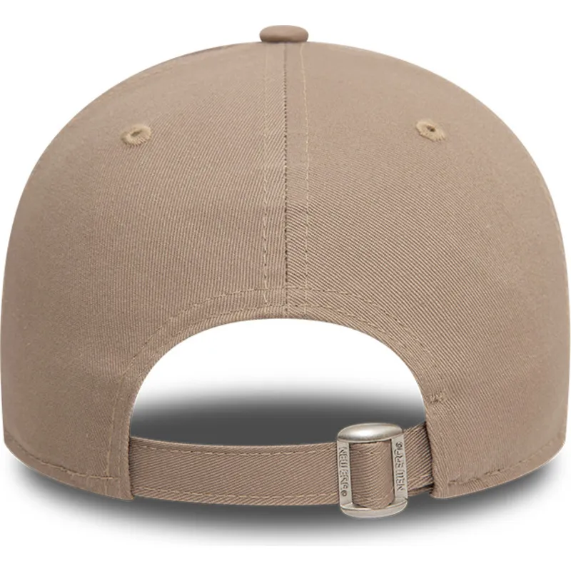 siltovky-zaoblena-hneda-nastavitelny-pasik-claro-9forty-league-essential-new-york-yankees-mlb-new-era