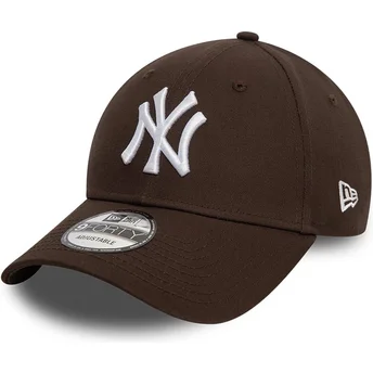 Cap zaoblená brown adjustable strap 9FORTY League Essential New York Yankees MLB New Era