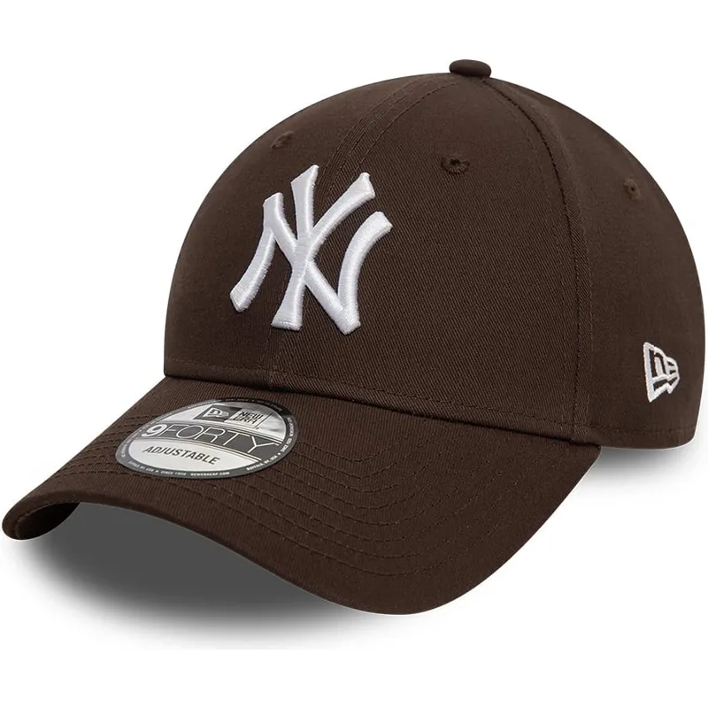 cap-zaoblena-brown-adjustable-strap-9forty-league-essential-new-york-yankees-mlb-new-era cap-zaoblena-brown-adjustable-strap-9forty-league-essential-new-york-yankees-mlb-new-era