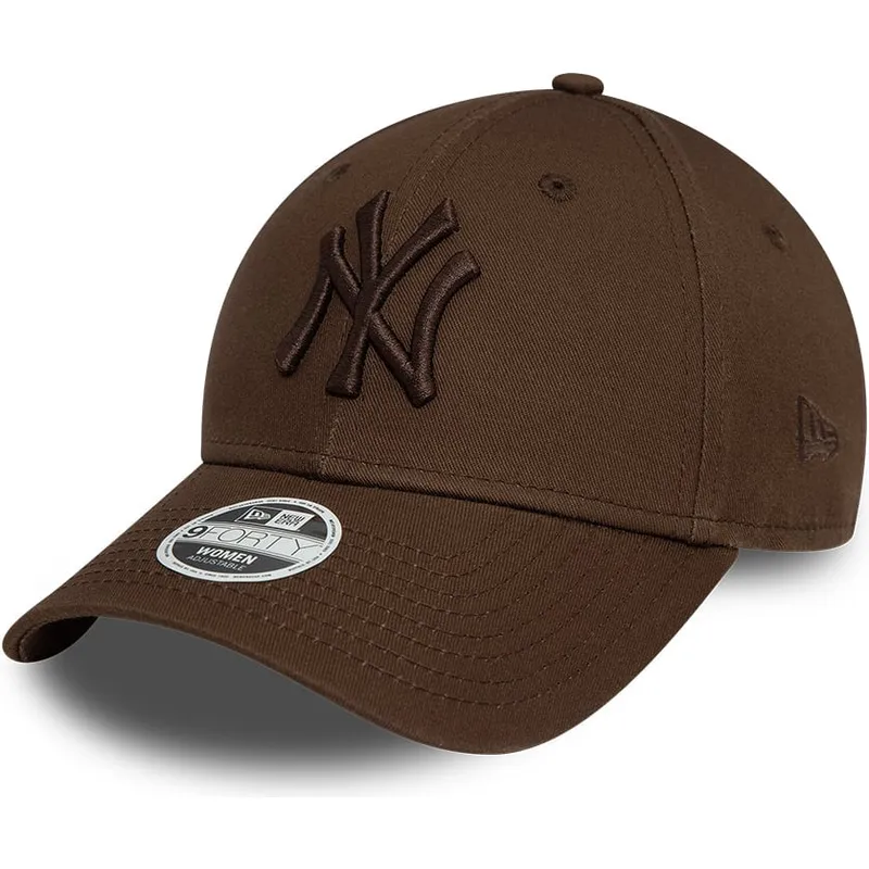 cap-zaoblena-brown-adjustable-strap-9forty-league-essential-new-york-yankees-mlb-new-era cap-zaoblena-brown-adjustable-strap-9forty-league-essential-new-york-yankees-mlb-new-era
