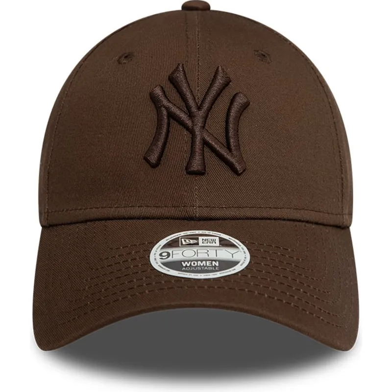 cap-zaoblena-brown-adjustable-strap-9forty-league-essential-new-york-yankees-mlb-new-era cap-zaoblena-brown-adjustable-strap-9forty-league-essential-new-york-yankees-mlb-new-era